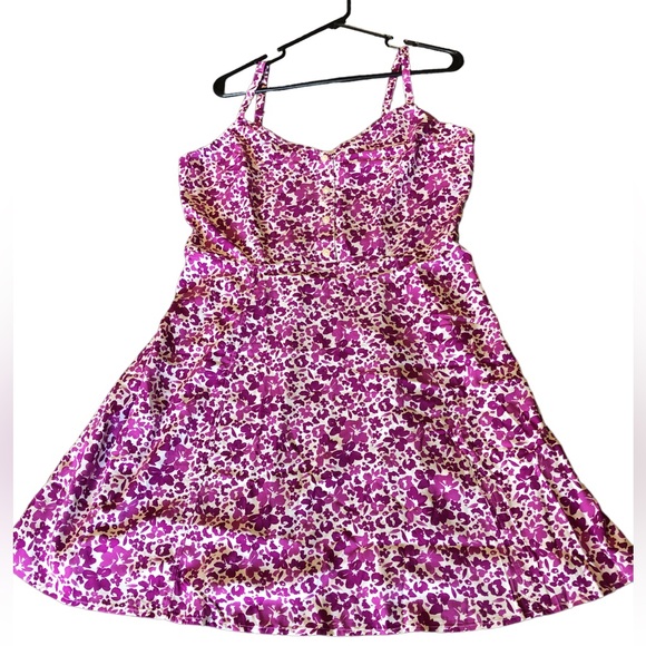 NWT! Gap dress - Picture 2 of 7